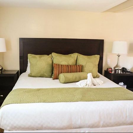 Country Inn Motel Palo Alto Extérieur photo