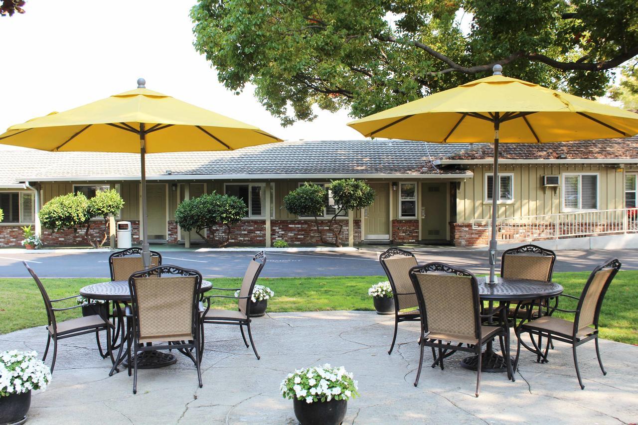 Country Inn Motel Palo Alto Extérieur photo