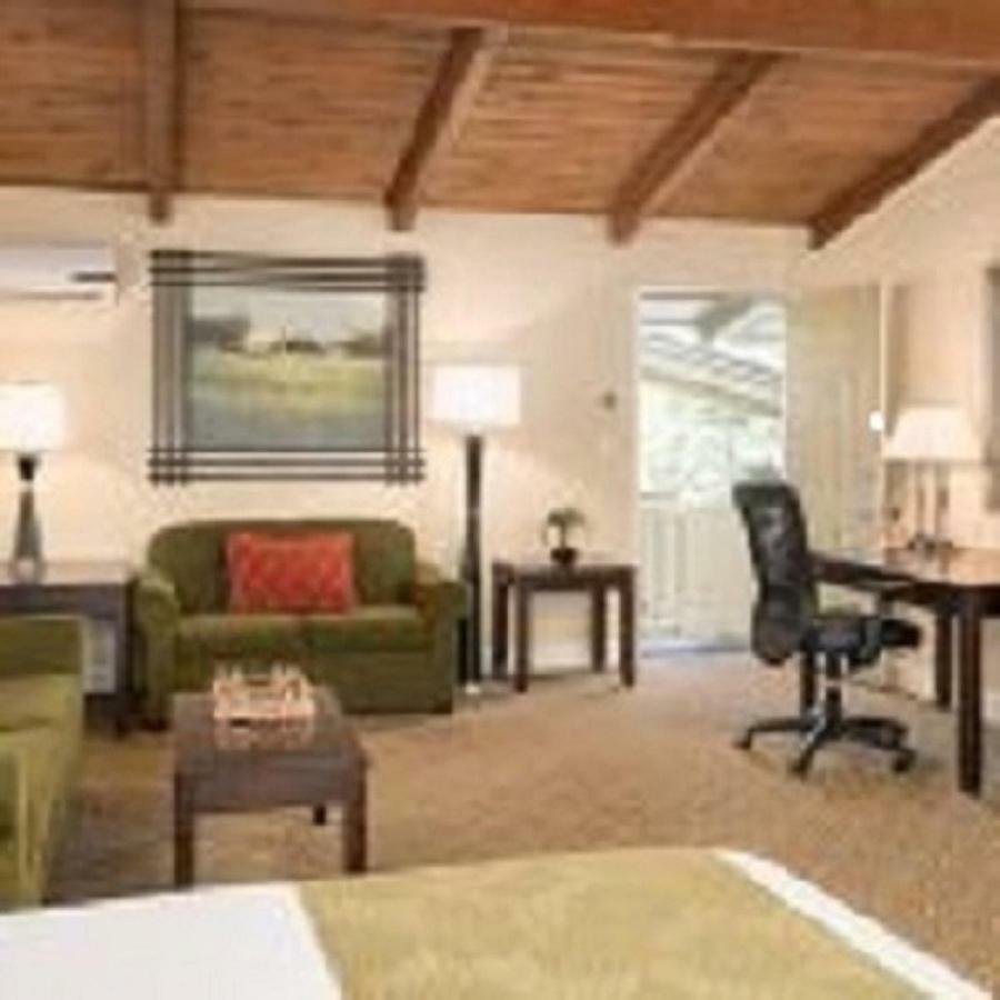 Country Inn Motel Palo Alto Extérieur photo